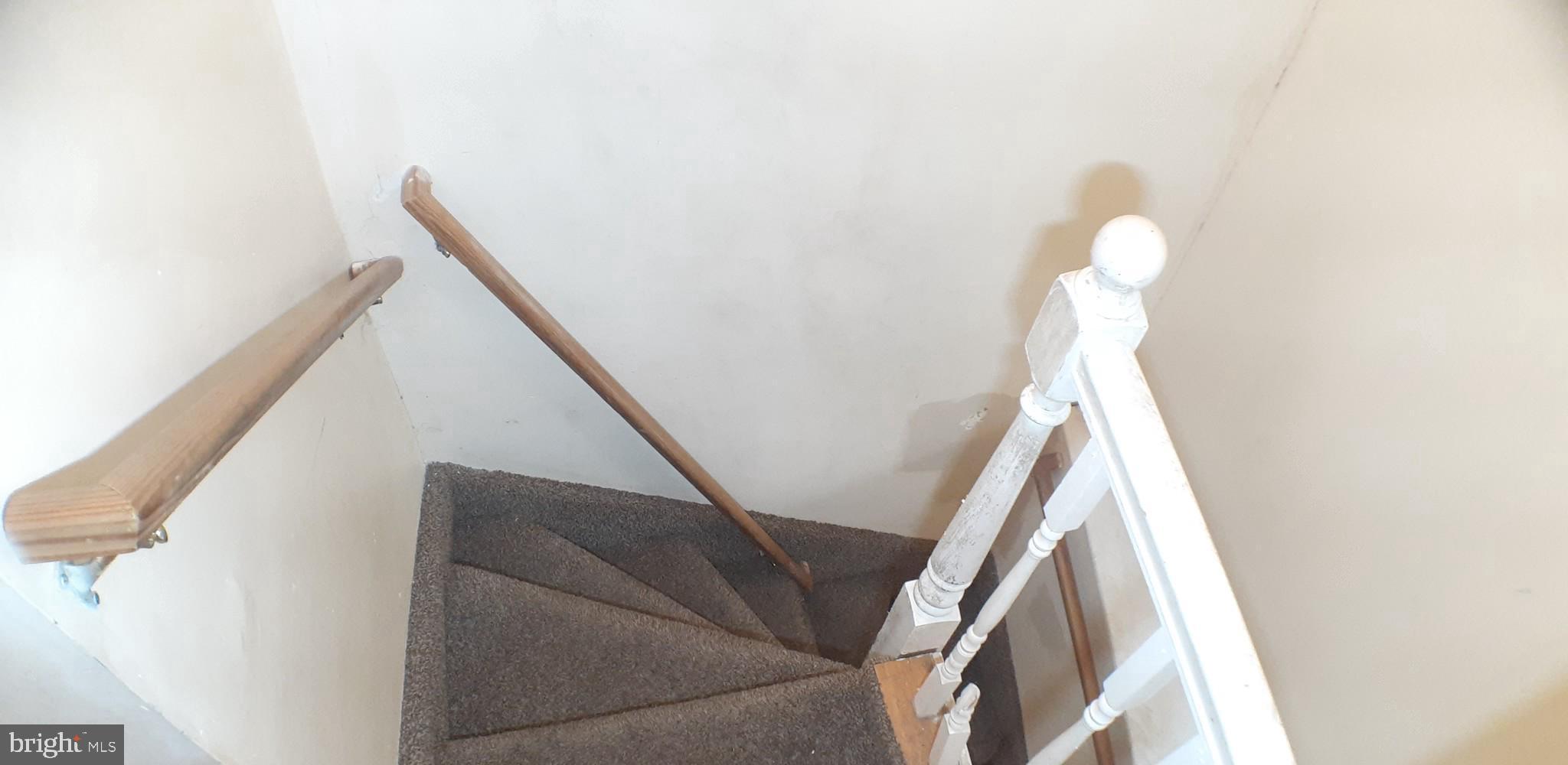 HOLLINS MARKET - Residential