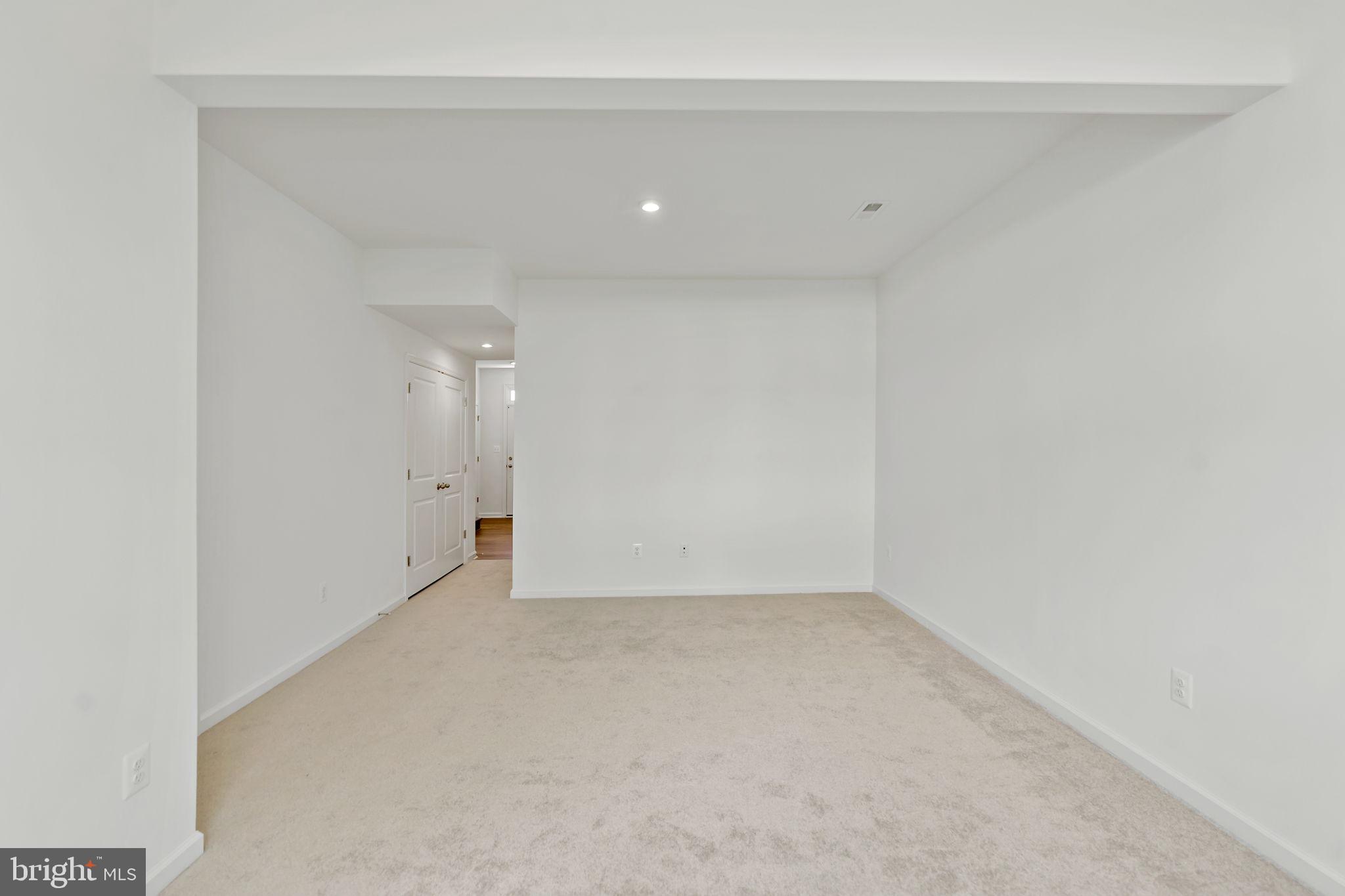 MARTINSBURG STATION - Residential