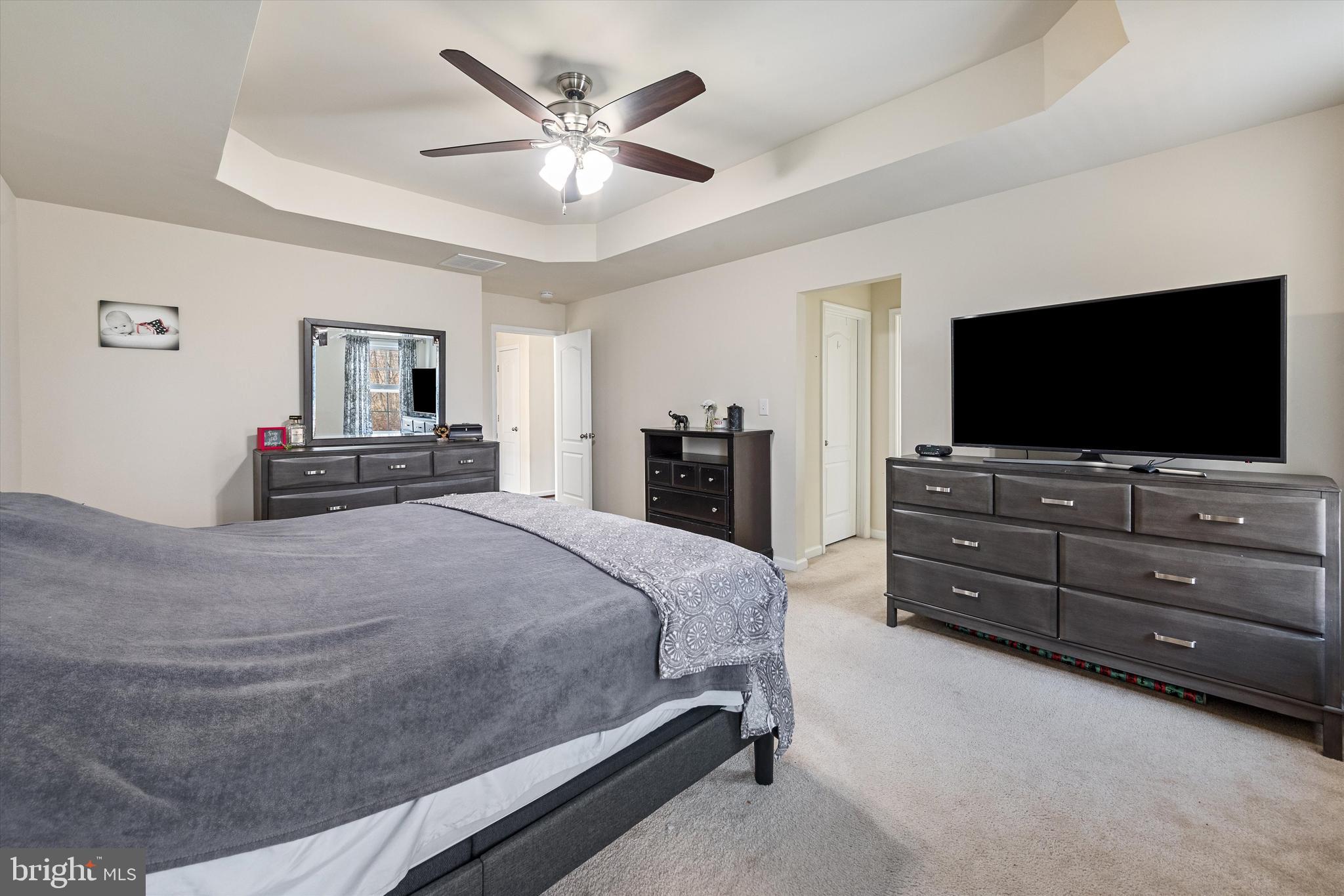 LAKE HOLIDAY ESTATES - Residential