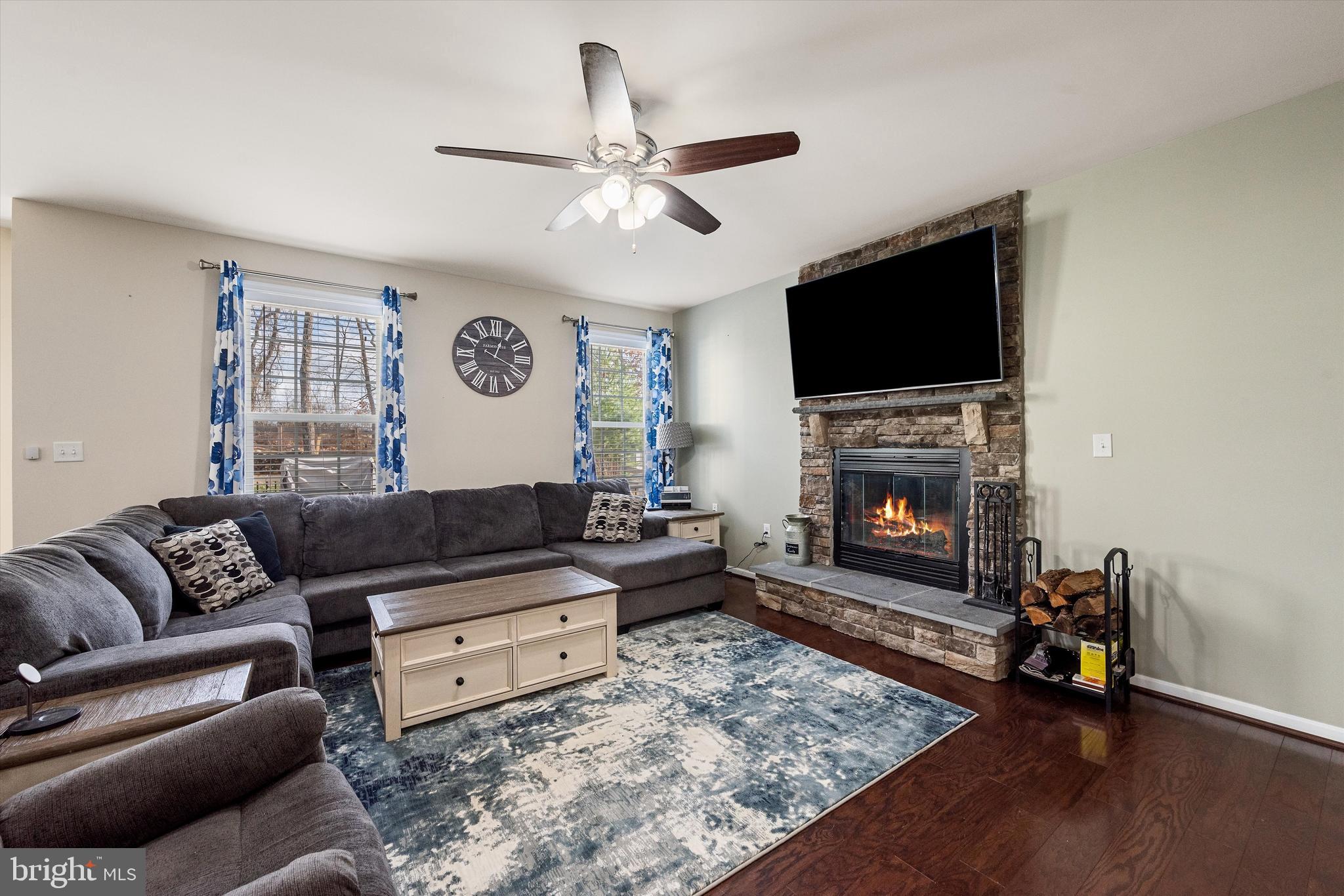 LAKE HOLIDAY ESTATES - Residential