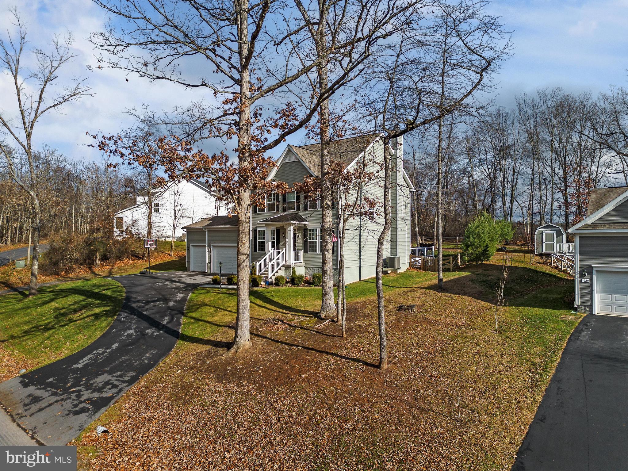 LAKE HOLIDAY ESTATES - Residential
