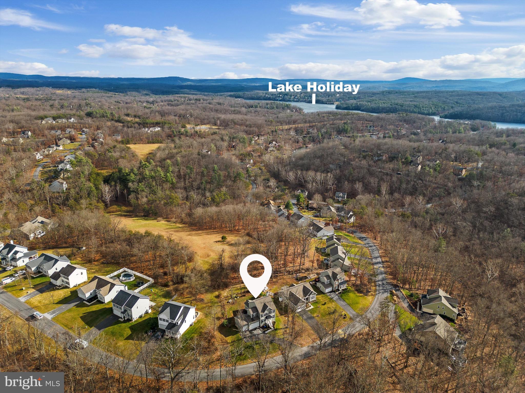 LAKE HOLIDAY ESTATES - Residential