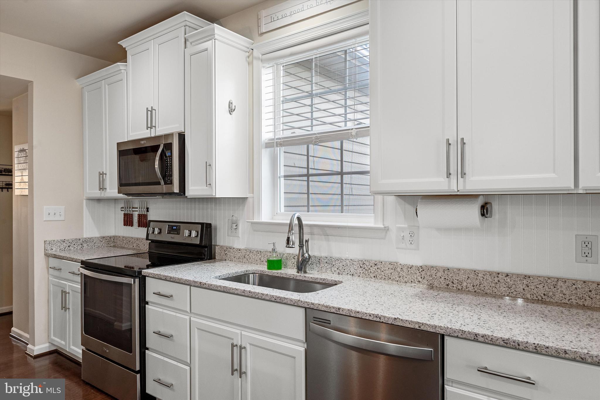 LAKE HOLIDAY ESTATES - Residential