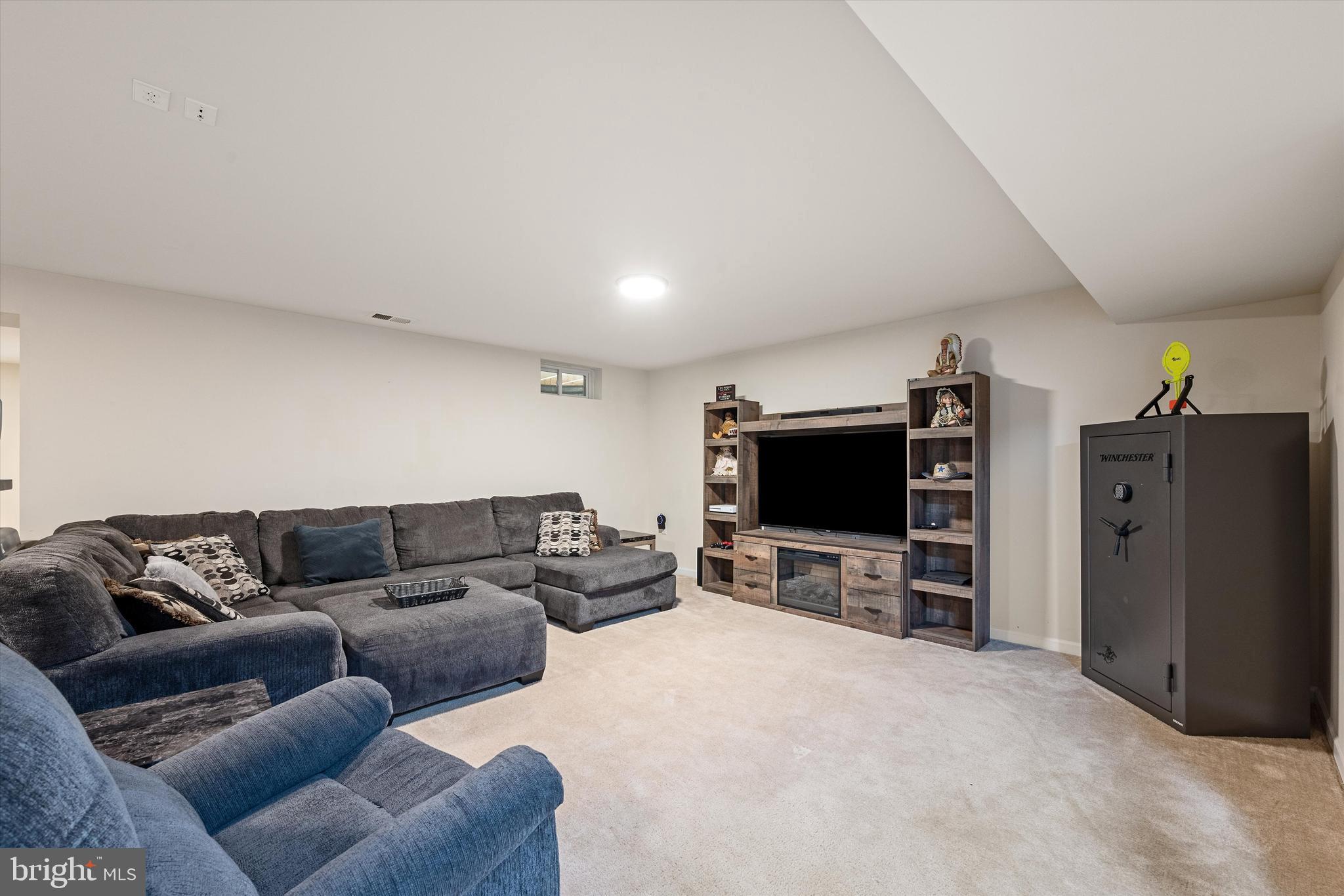 LAKE HOLIDAY ESTATES - Residential