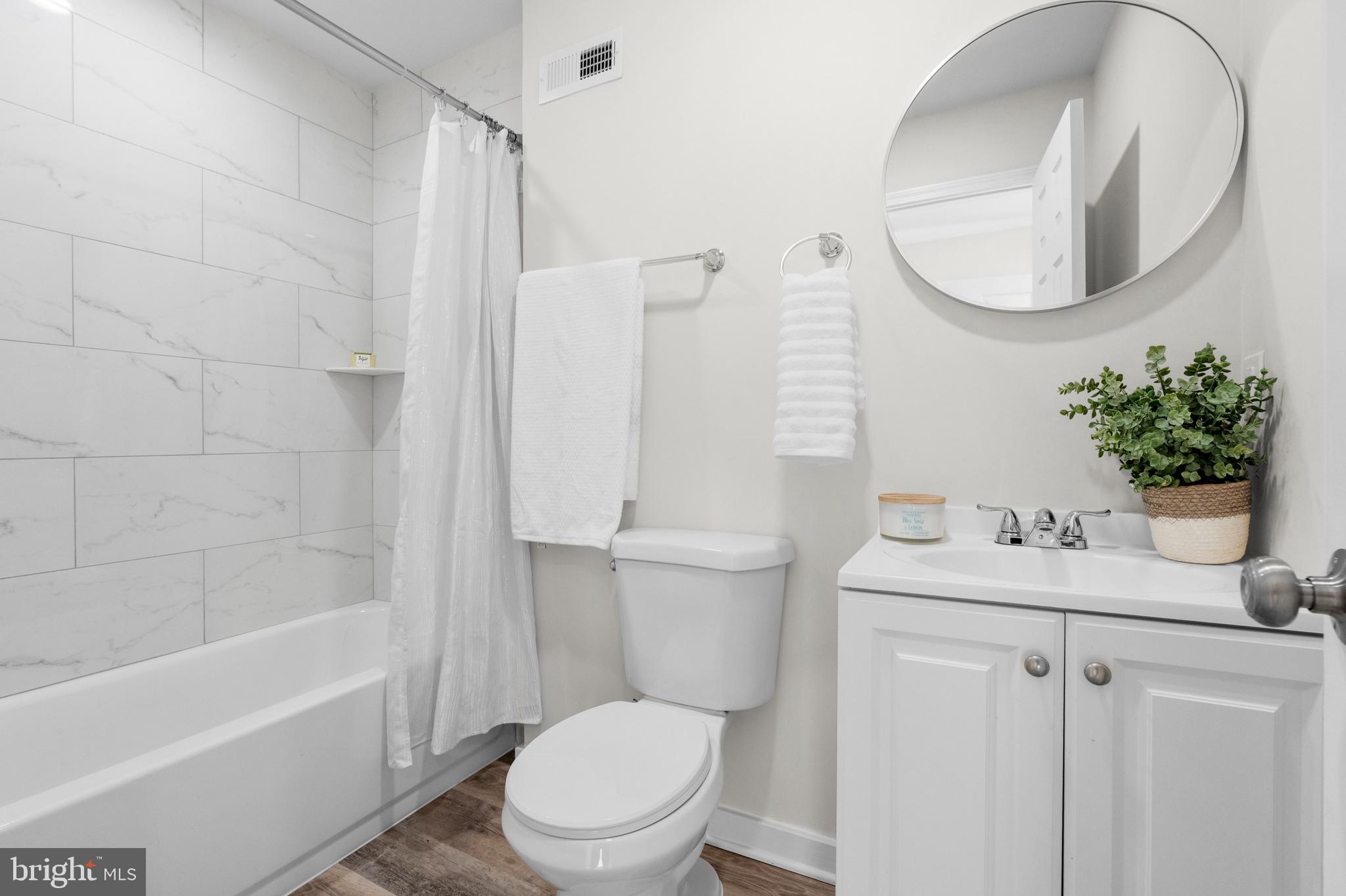 MADISON EASTEND - Residential