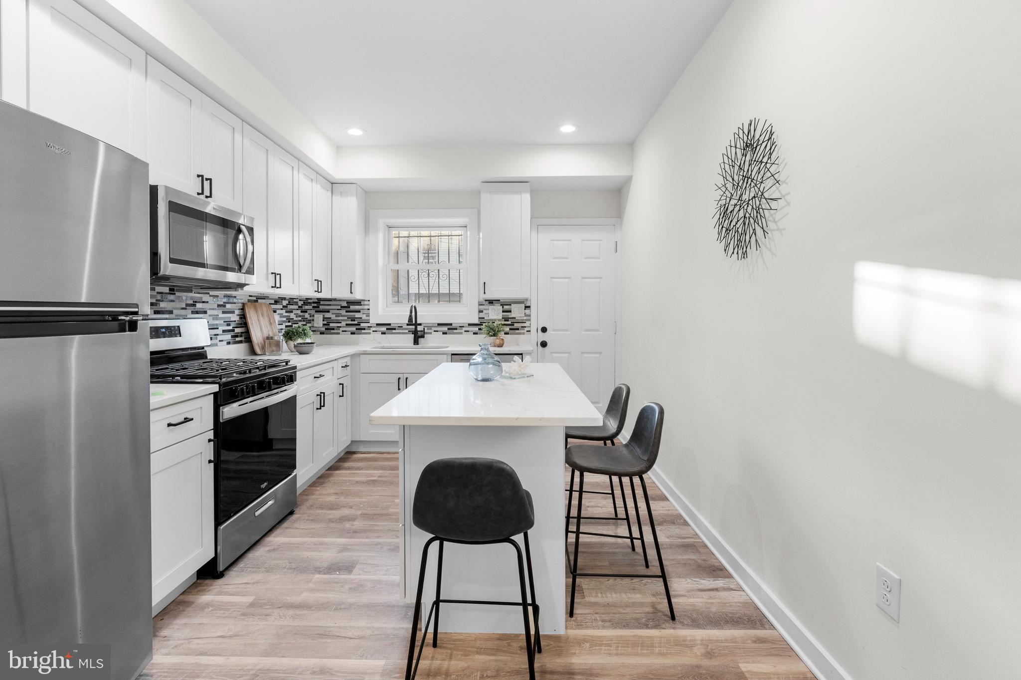 MADISON EASTEND - Residential