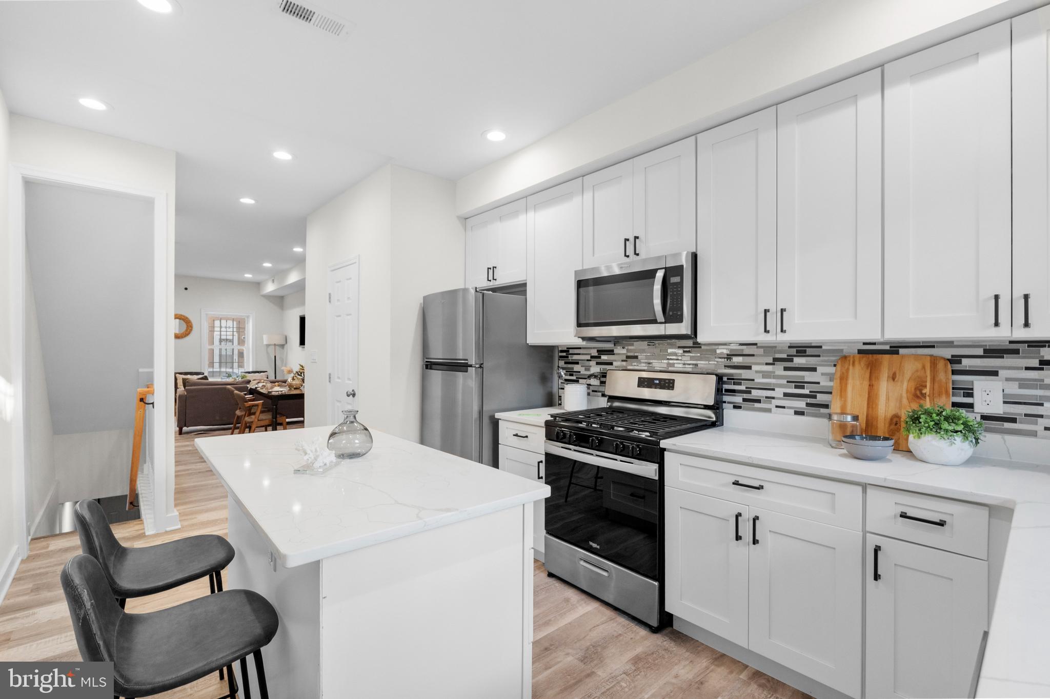 MADISON EASTEND - Residential