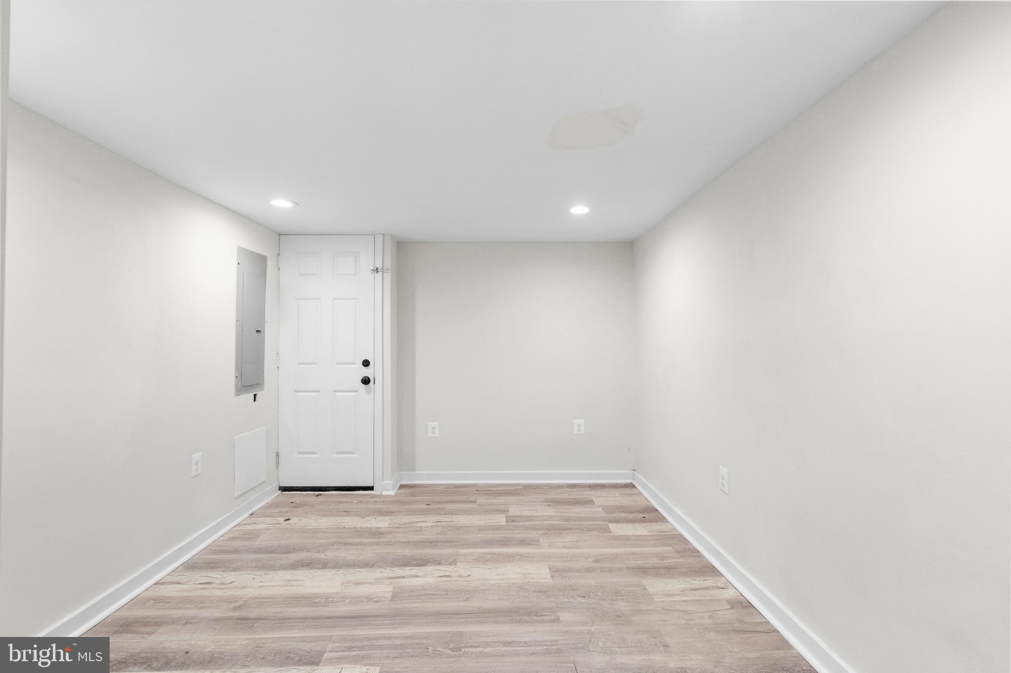 MADISON EASTEND - Residential