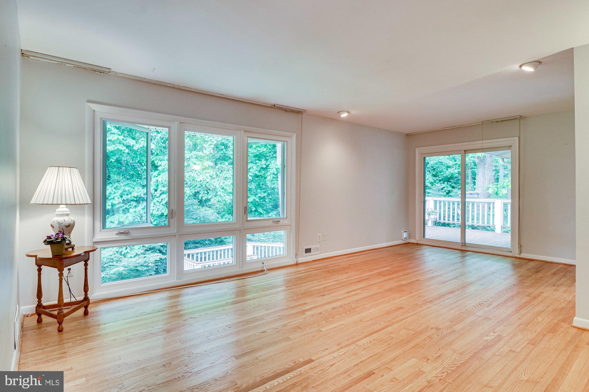 FAIRFAX VILLA - Residential