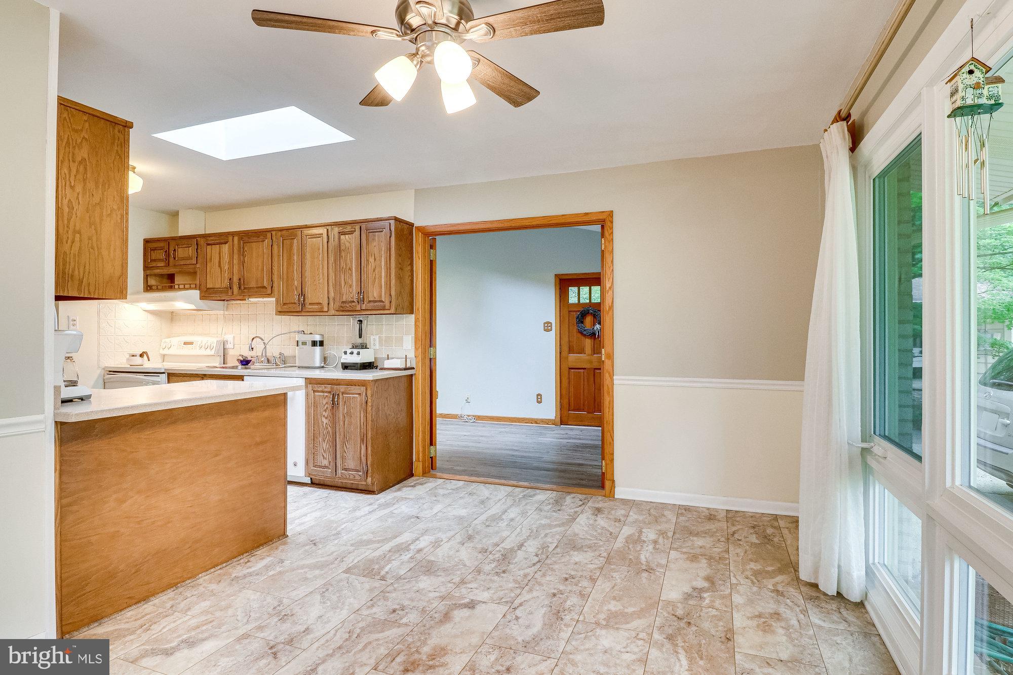 FAIRFAX VILLA - Residential