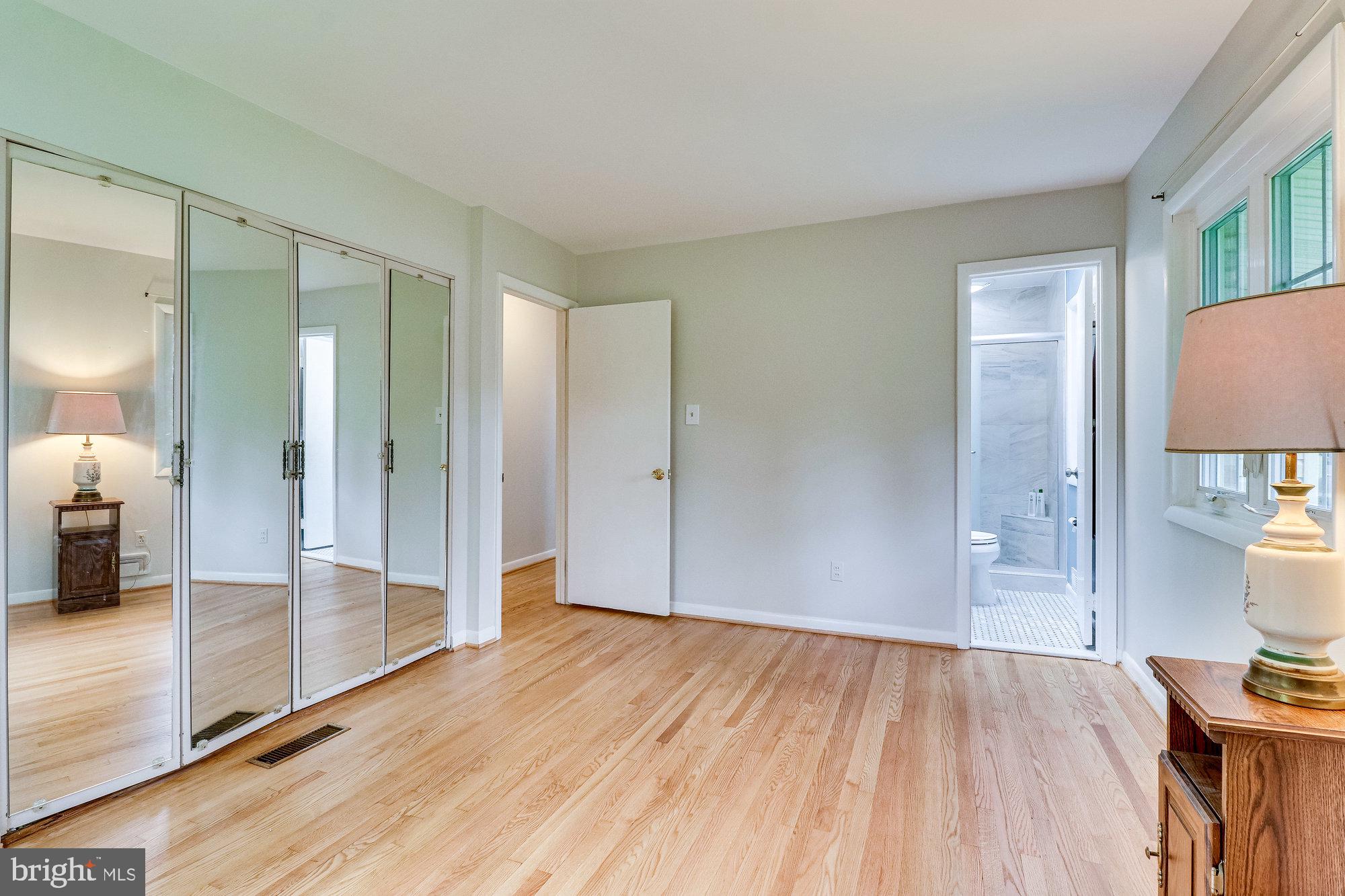 FAIRFAX VILLA - Residential