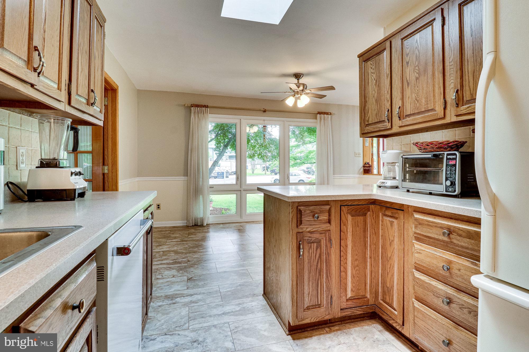 FAIRFAX VILLA - Residential