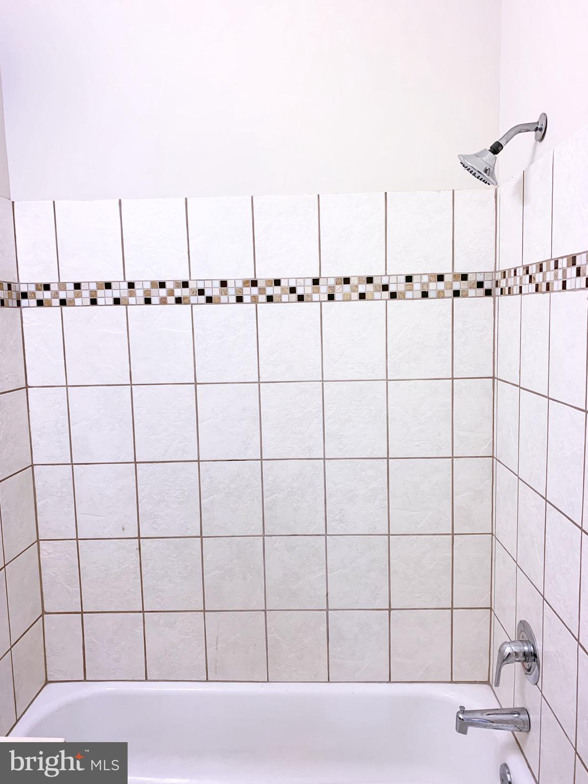 CHARLES VILLAGE - Residential Lease