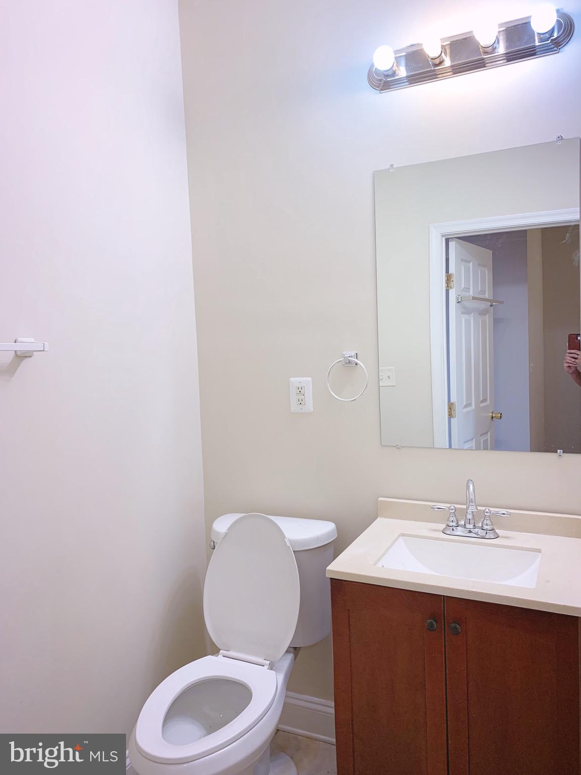 CHARLES VILLAGE - Residential Lease