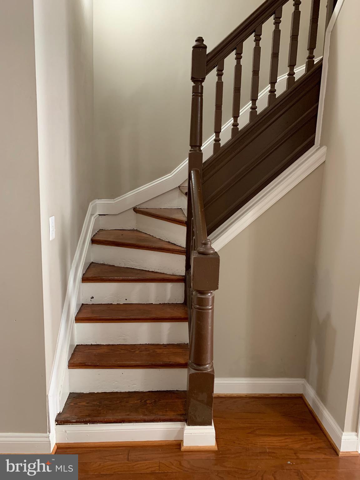 CHARLES VILLAGE - Residential Lease