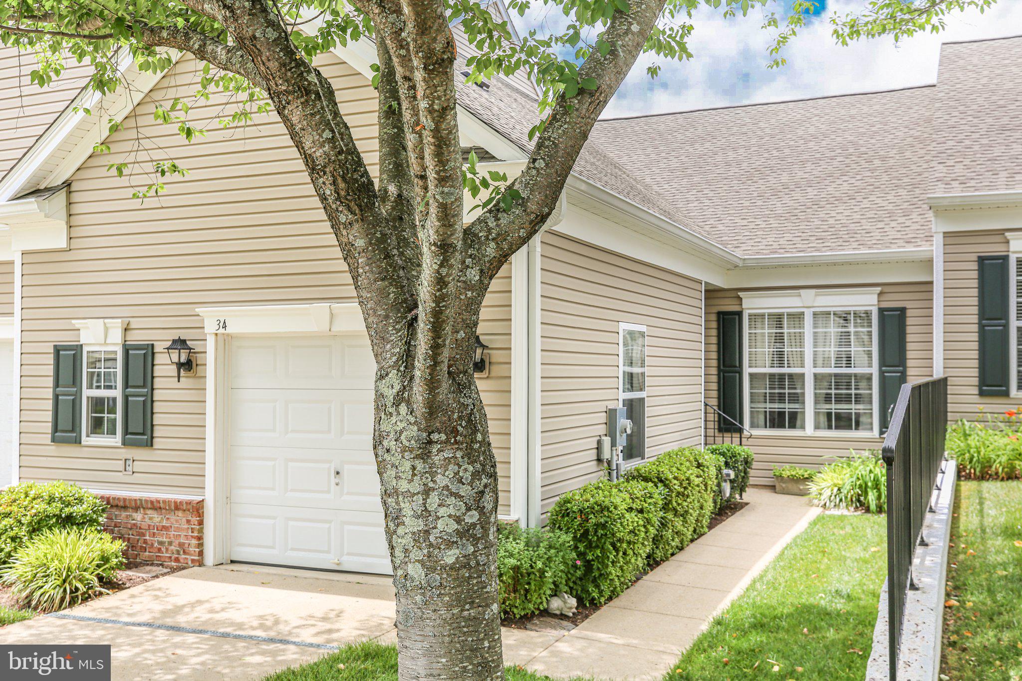 THE VILLAS AT FALLS RUN - Residential