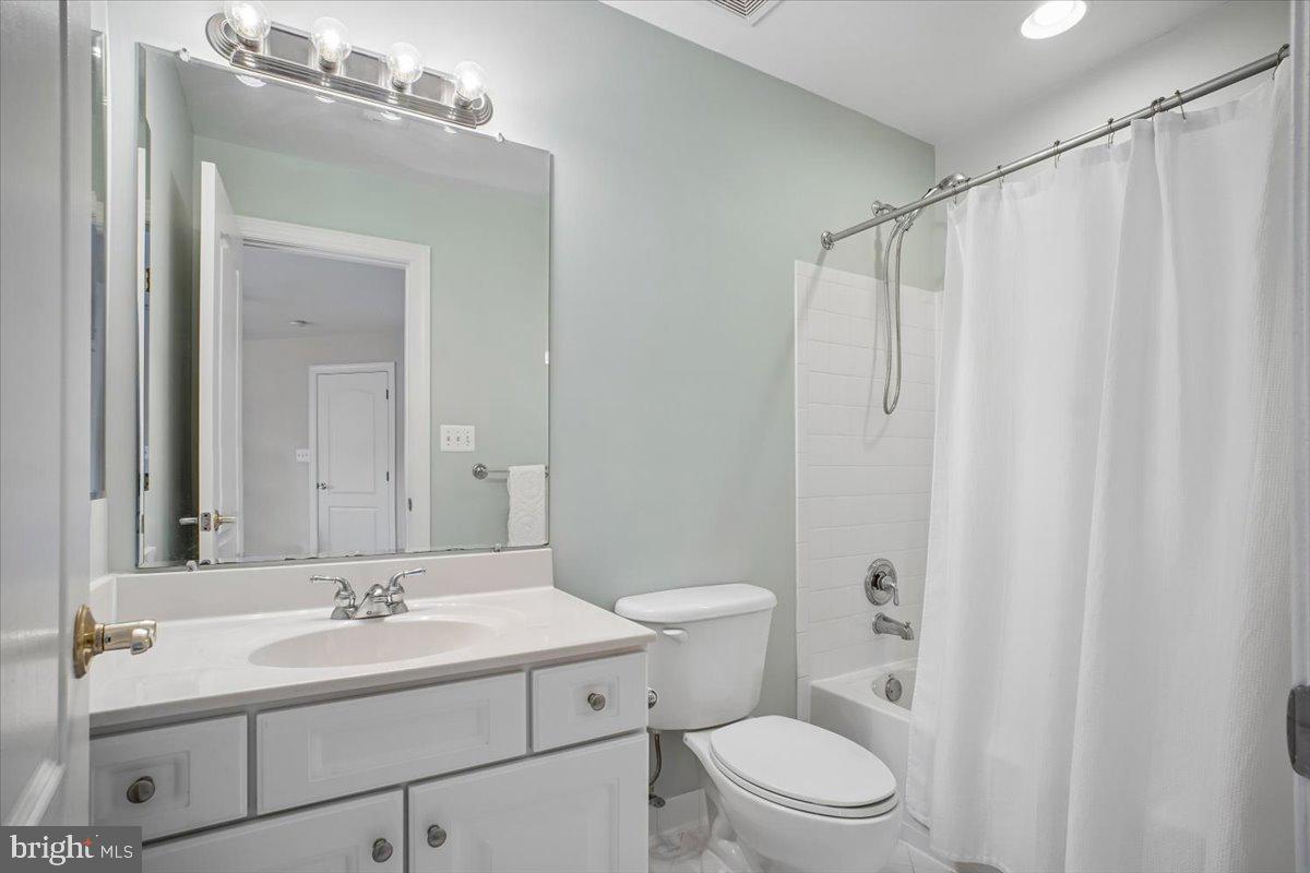 OAK HILL RESERVE - Residential