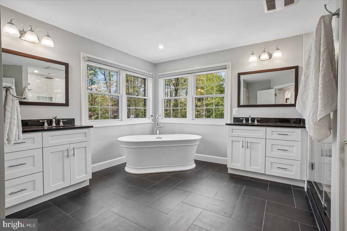 OAK HILL RESERVE - Residential