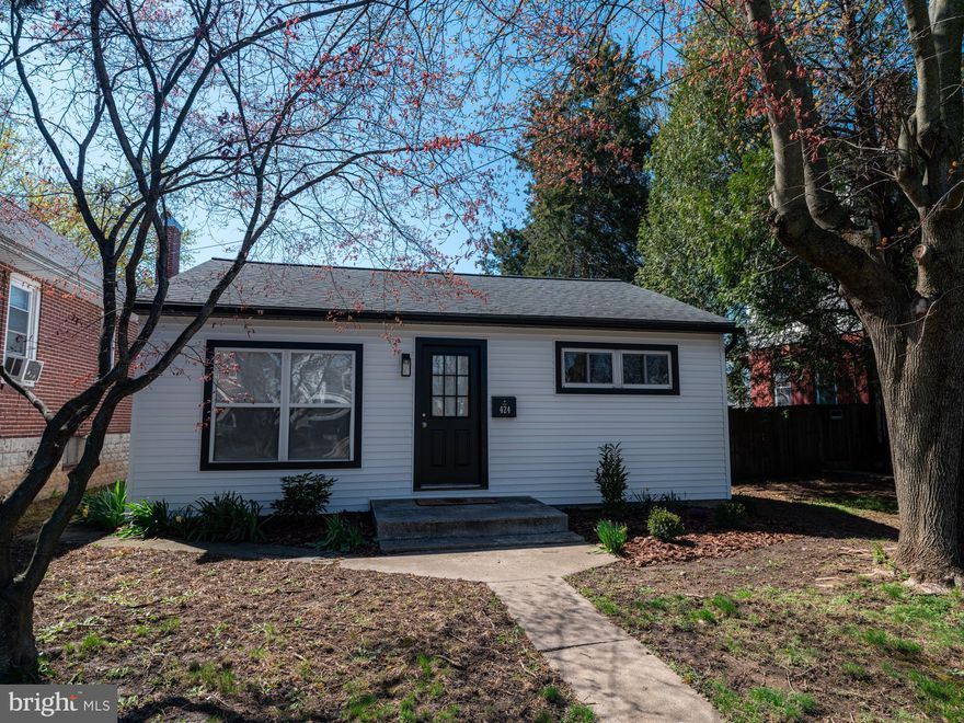 Make this cozy completely renovated cottage your home.   New siding, newer roof,  newer windows, new flooring throughout.   
  With the ease and convenience of one floor living, this home is close to schools, shopping and restaurants.  Ample off-street parking in rear of property.  Watch for more pictures prior to active date of April 18.