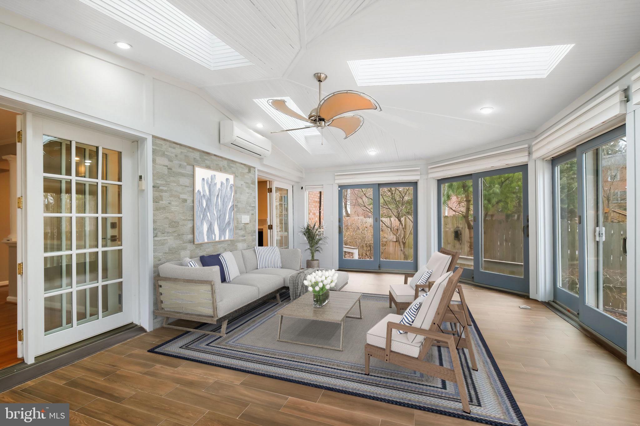 FALLS ORCHARD - Residential