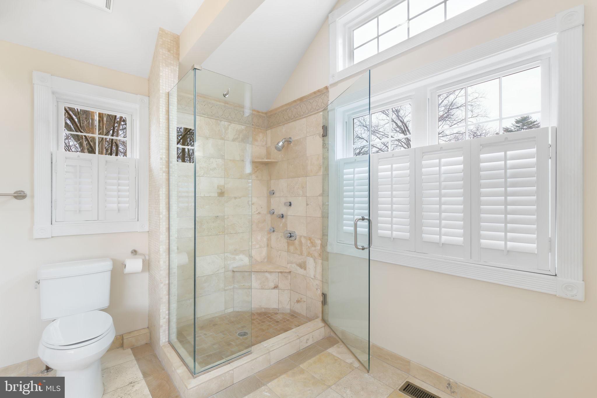 FALLS ORCHARD - Residential