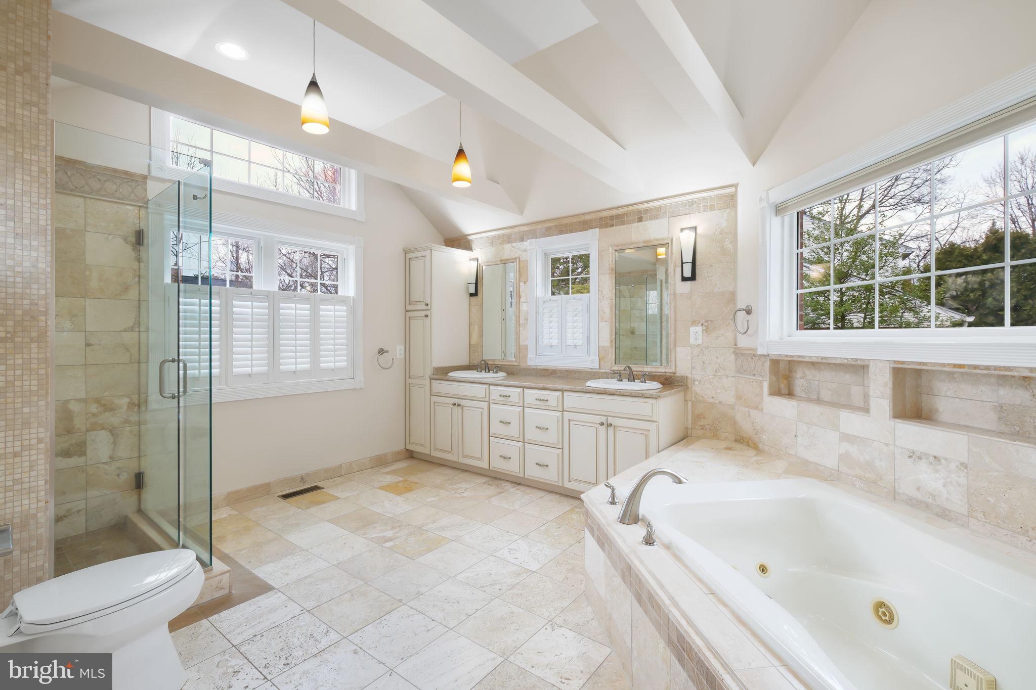 FALLS ORCHARD - Residential