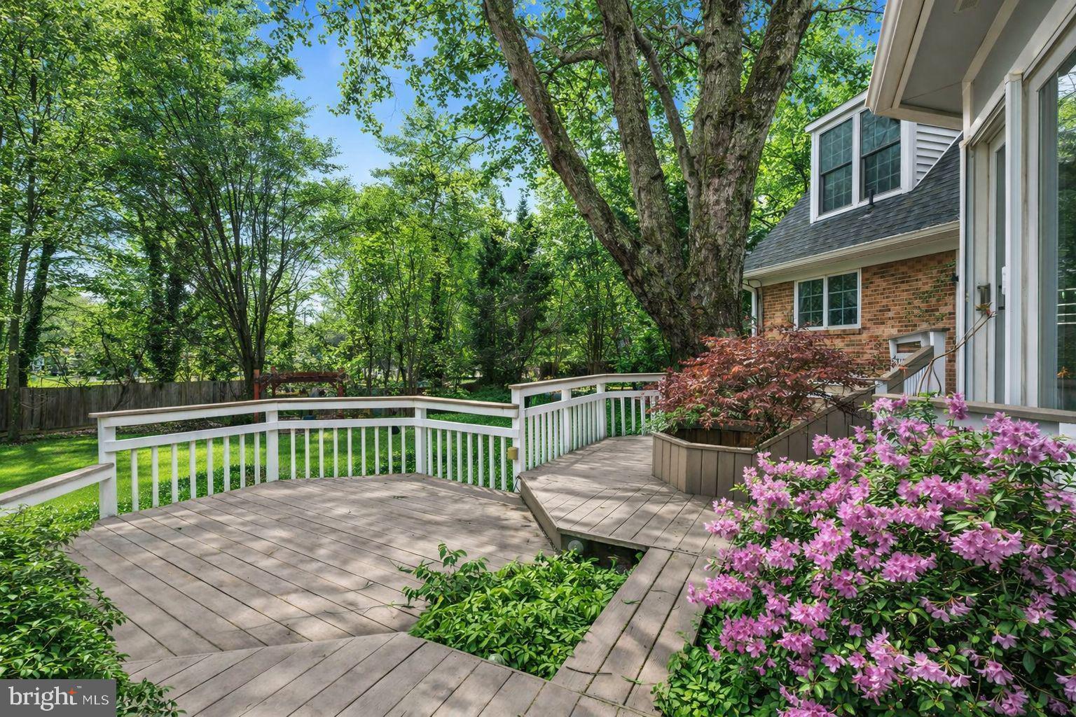 FALLS ORCHARD - Residential