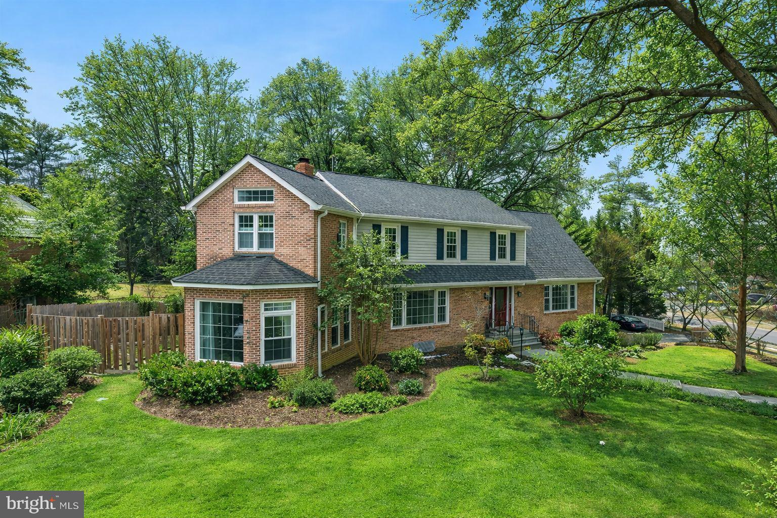 FALLS ORCHARD - Residential