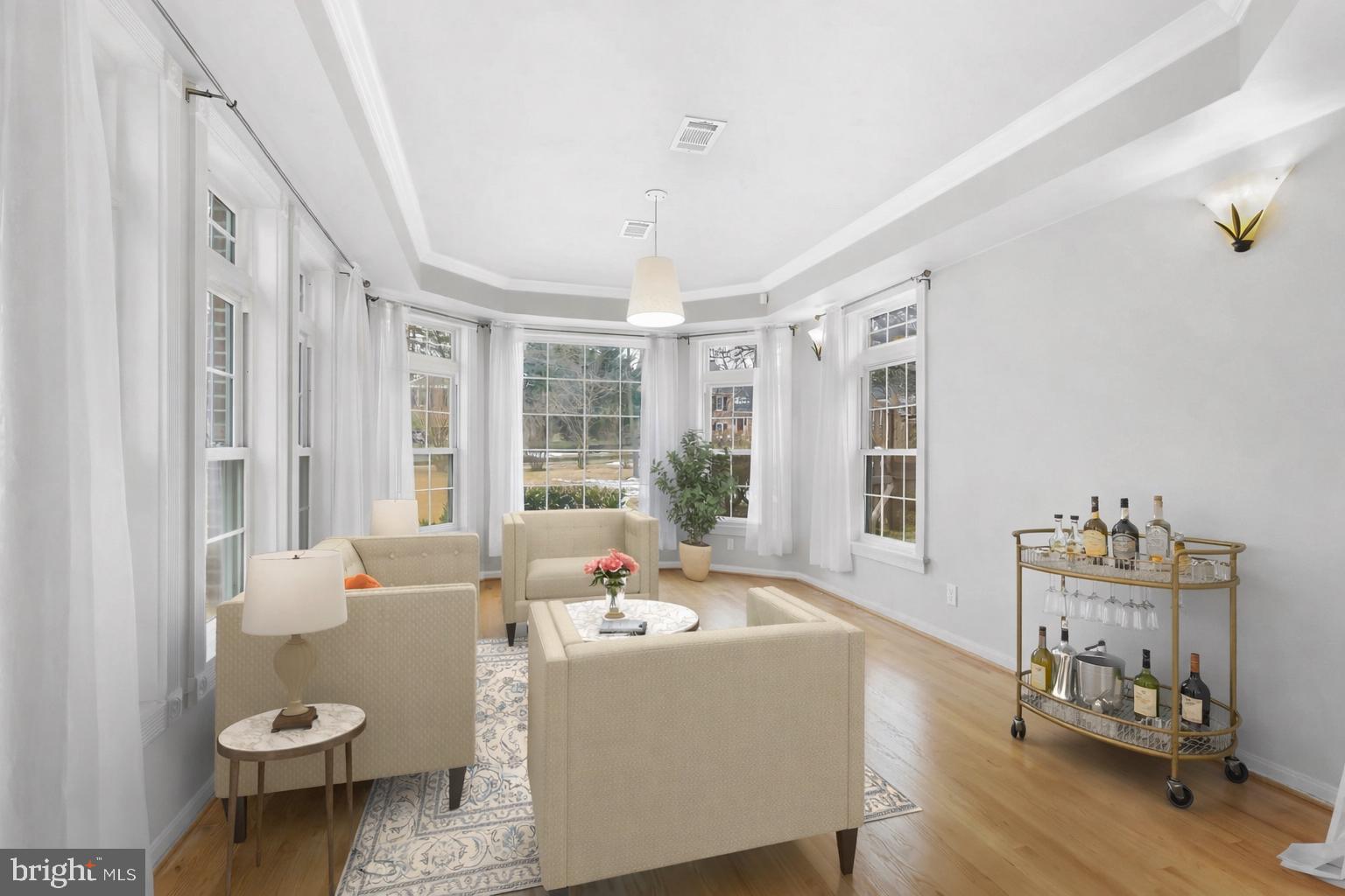 FALLS ORCHARD - Residential