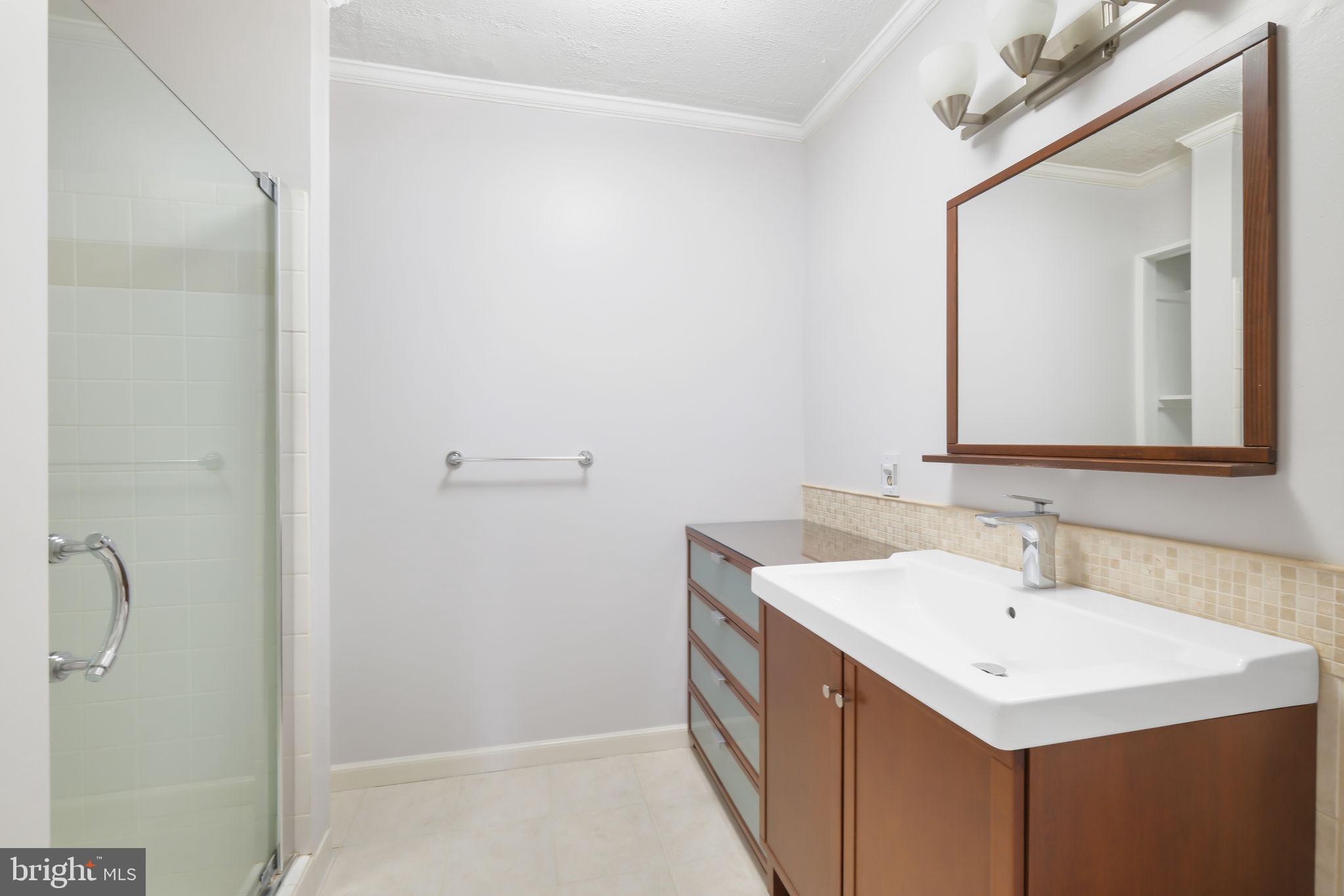 FALLS ORCHARD - Residential