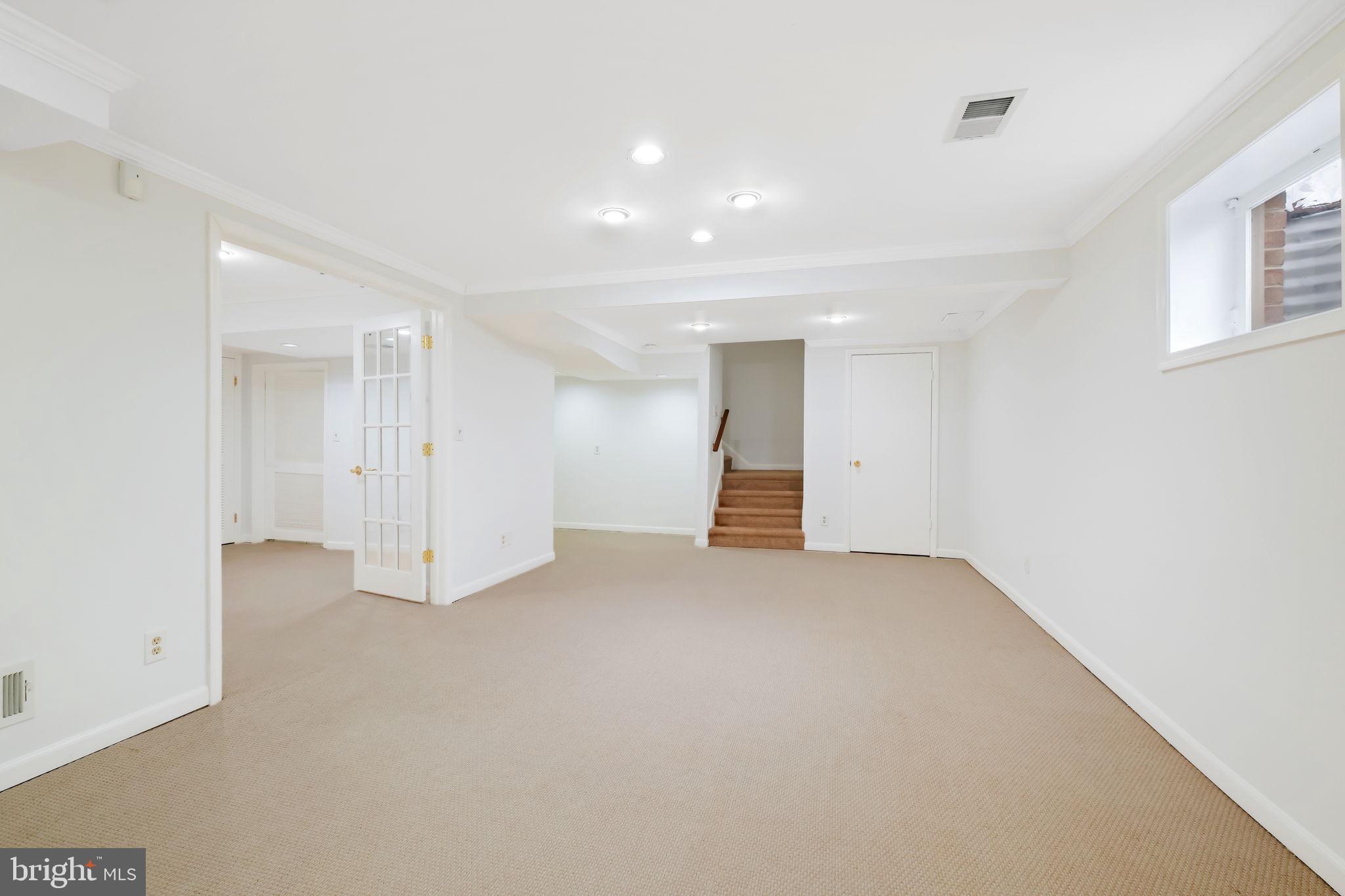 FALLS ORCHARD - Residential