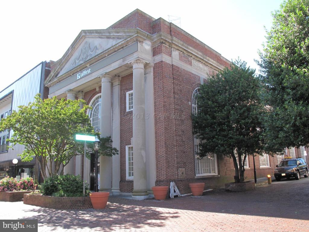 201 W MAIN STREET