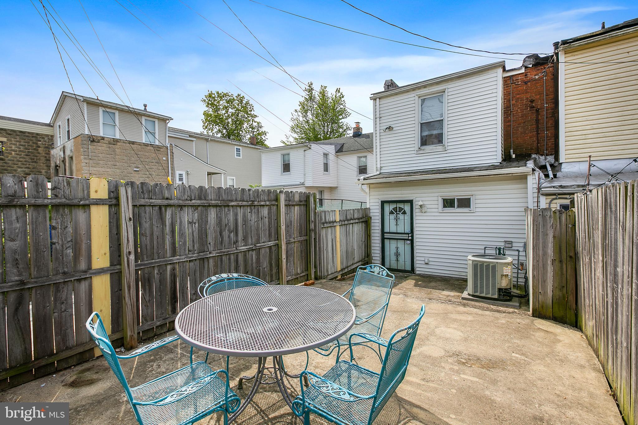 HAMPDEN HISTORIC DISTRICT - Residential