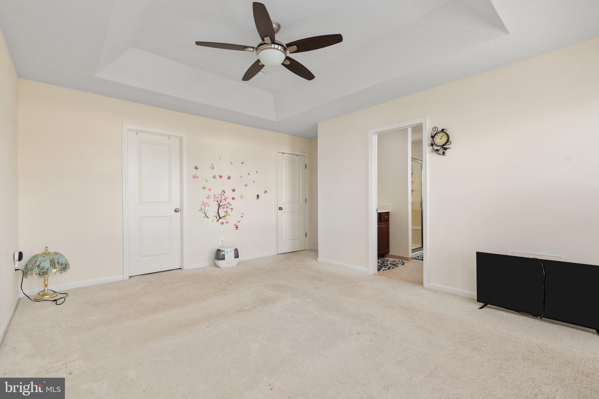 EASTVIEW - Residential Lease