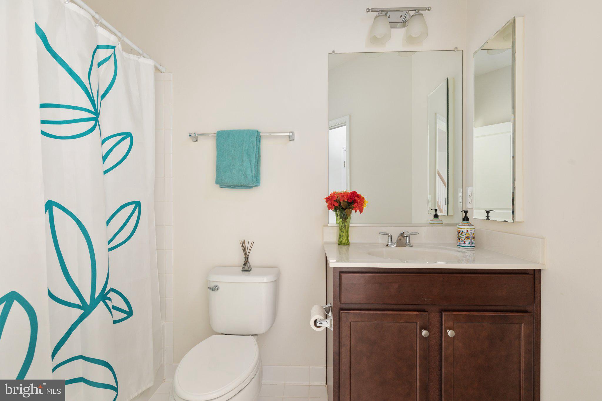 EASTVIEW - Residential Lease