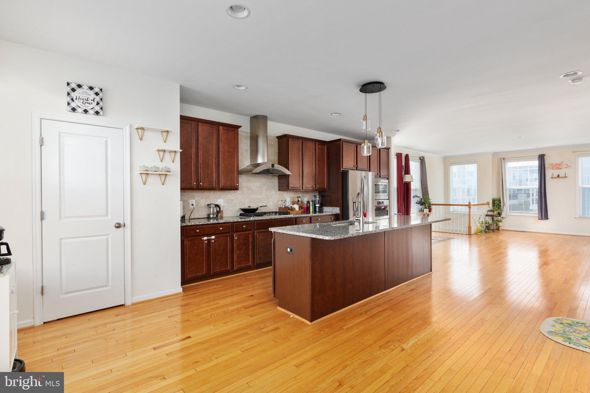 EASTVIEW - Residential Lease