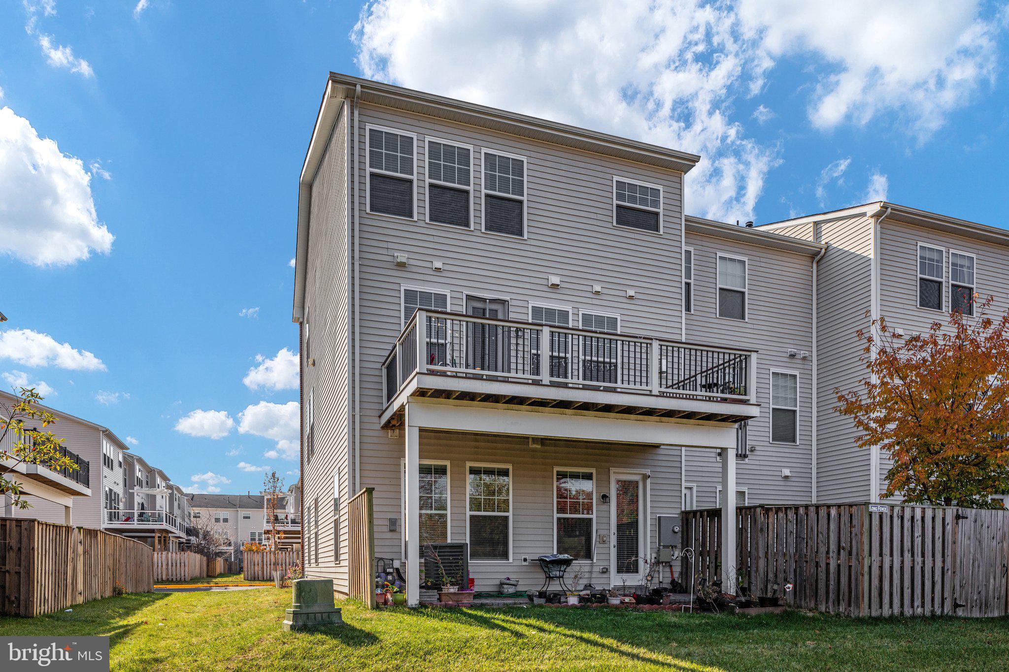 EASTVIEW - Residential Lease