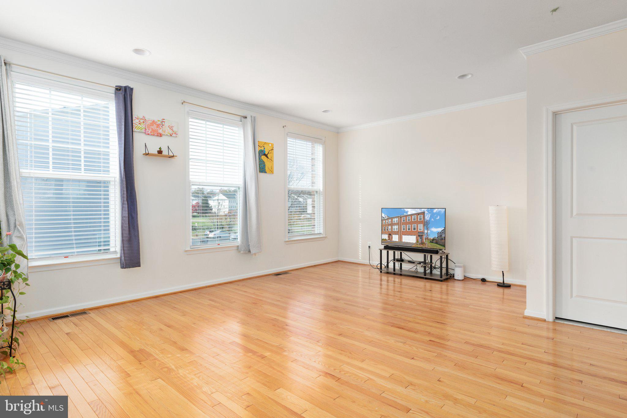 EASTVIEW - Residential Lease