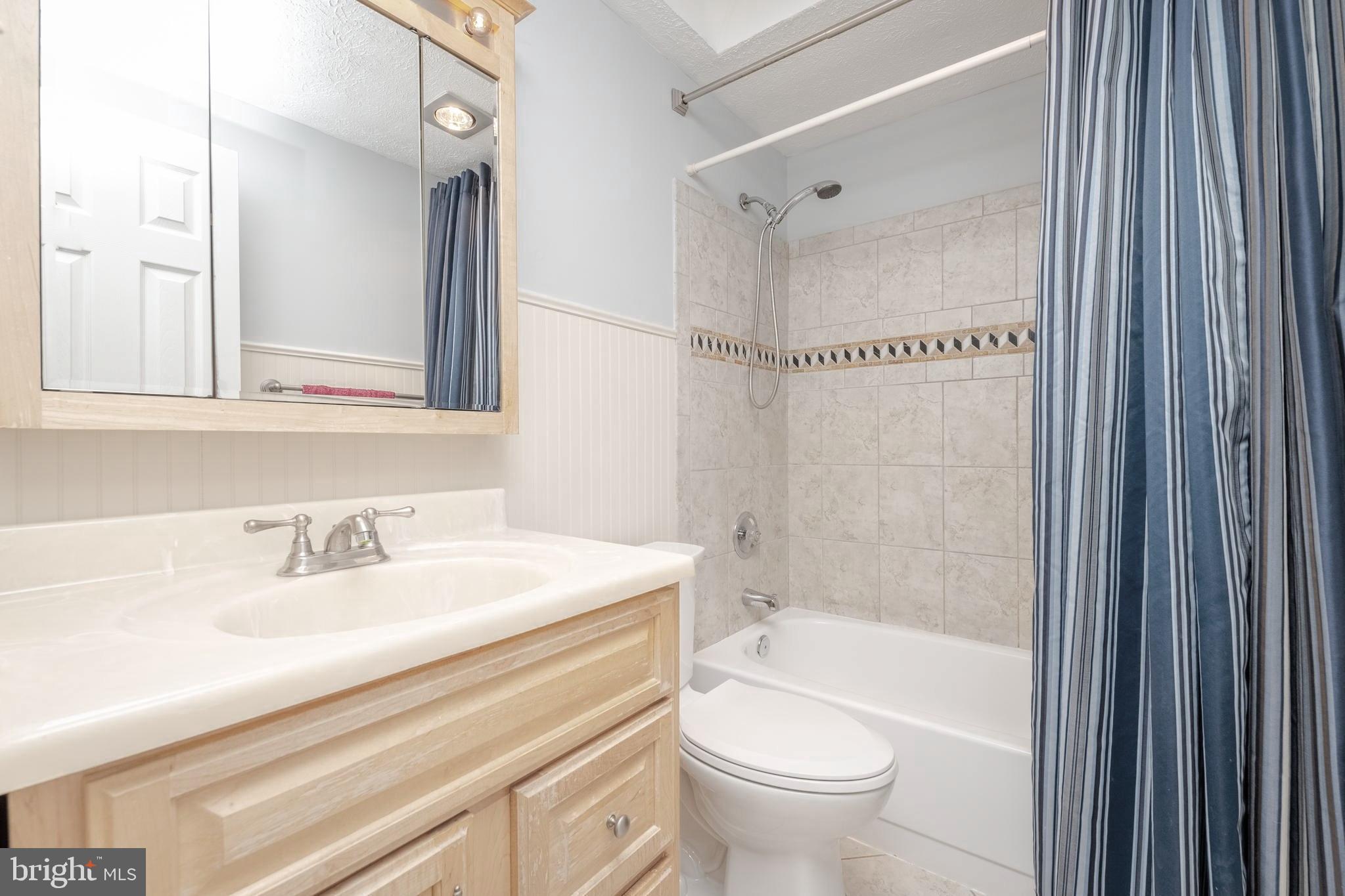 TARTAN HILL - Residential