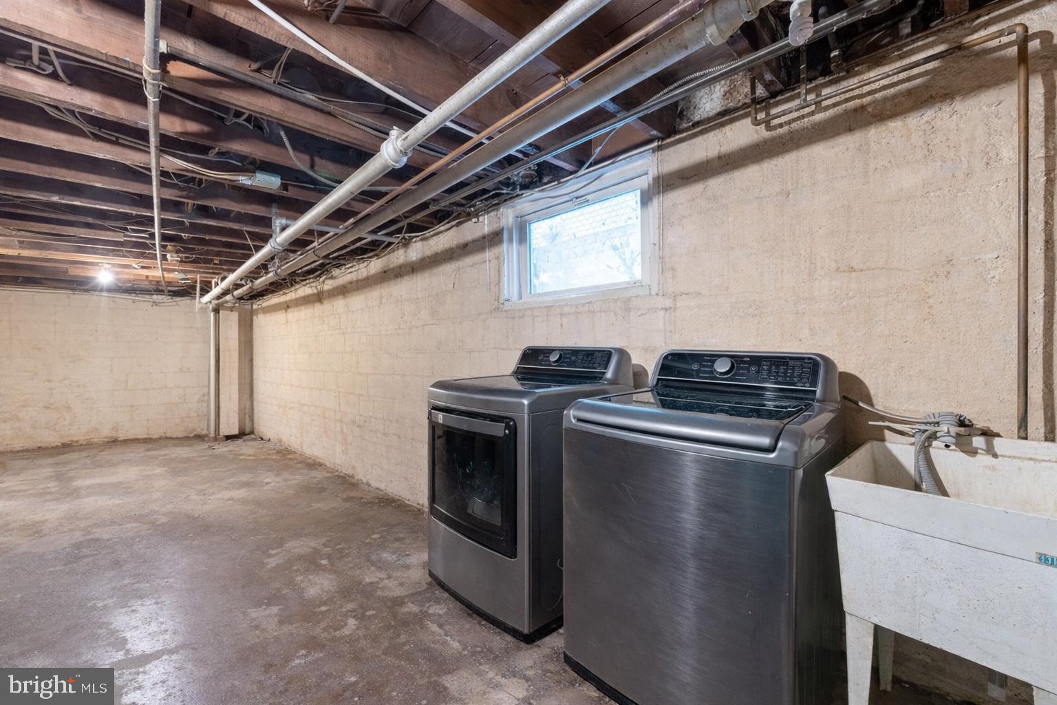 HYATTSVILLE - Residential