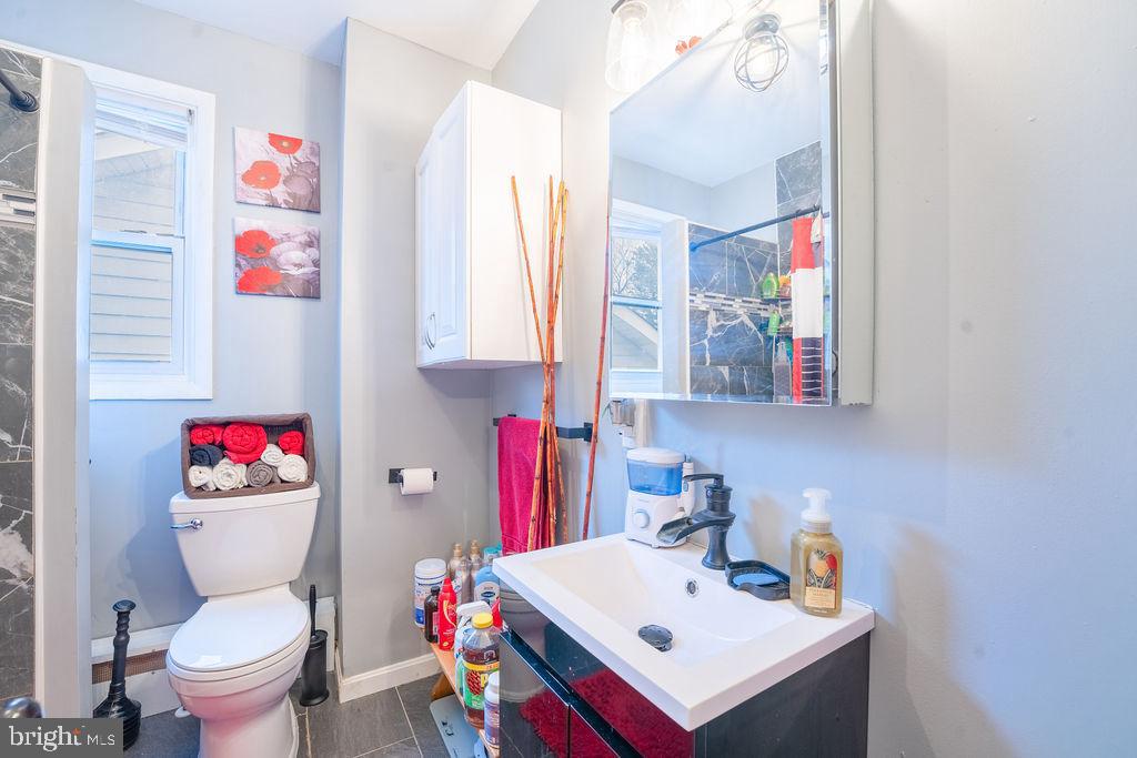 HYATTSVILLE - Residential