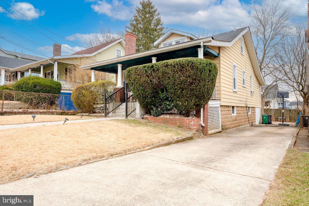 4017 INGRAHAM STREET