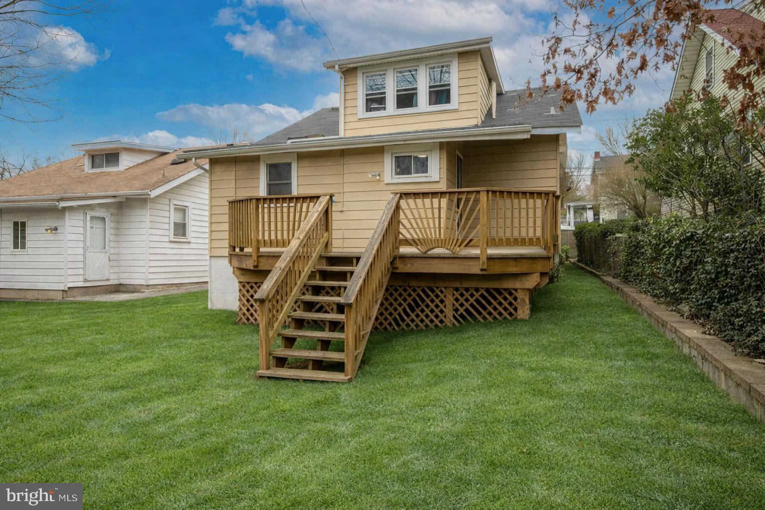 HYATTSVILLE - Residential