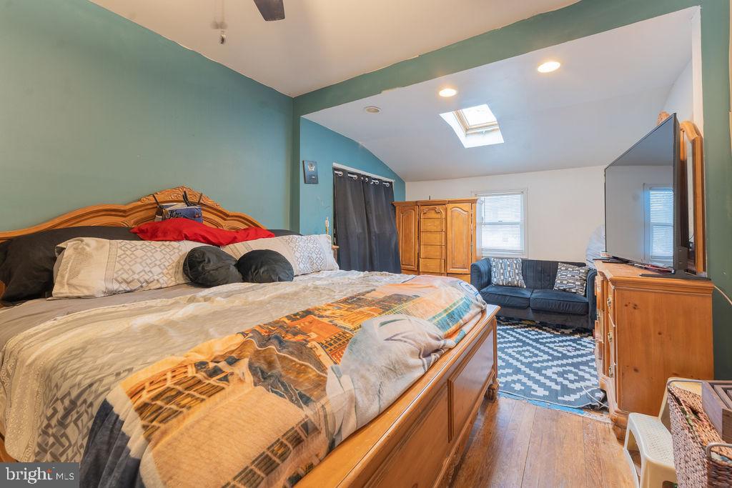 HYATTSVILLE - Residential