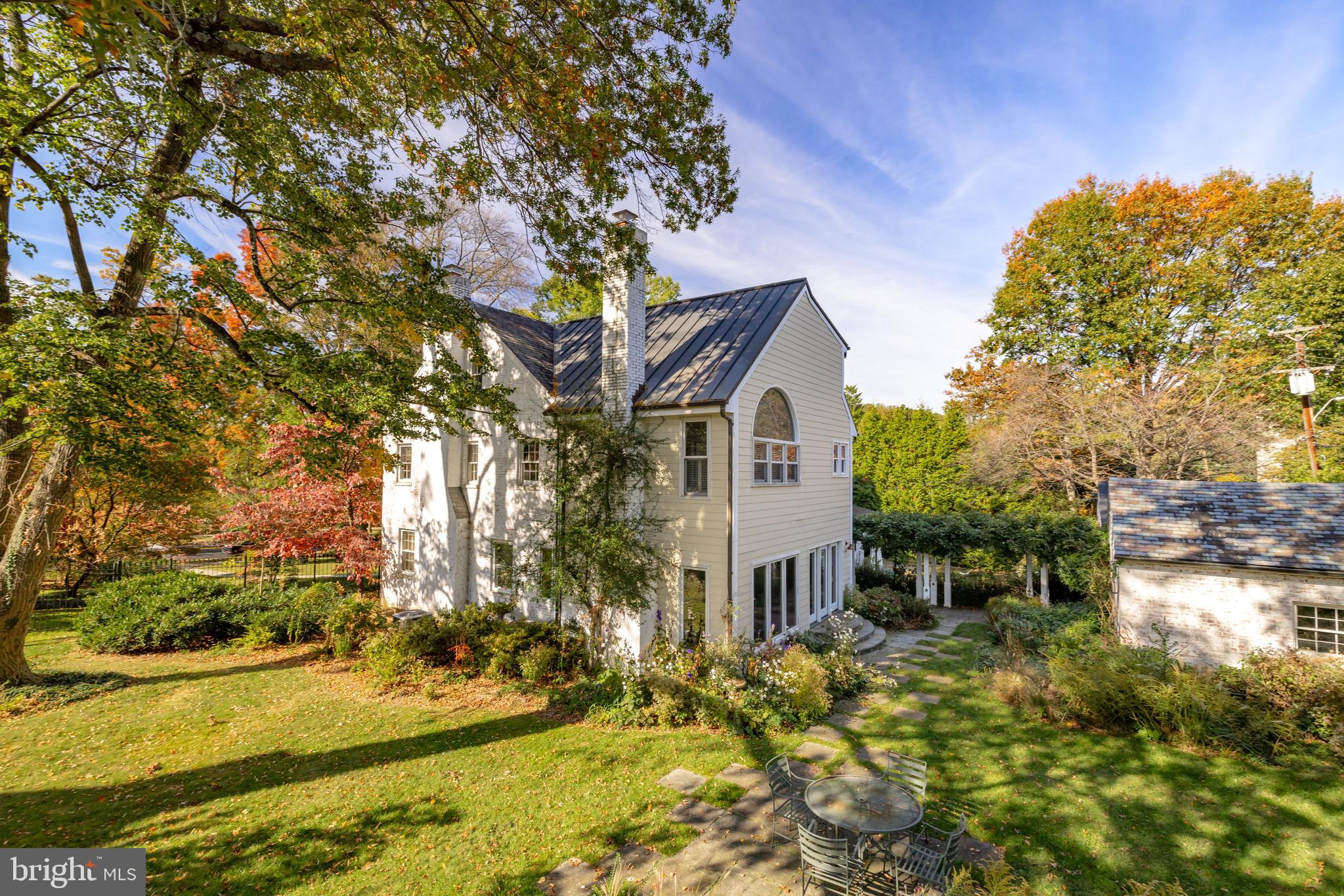 CLEVELAND PARK - Residential