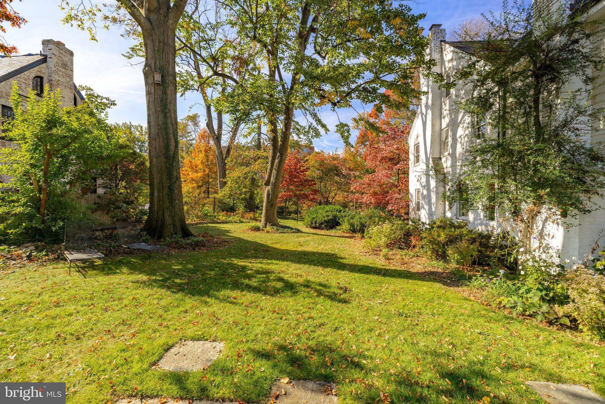 CLEVELAND PARK - Residential