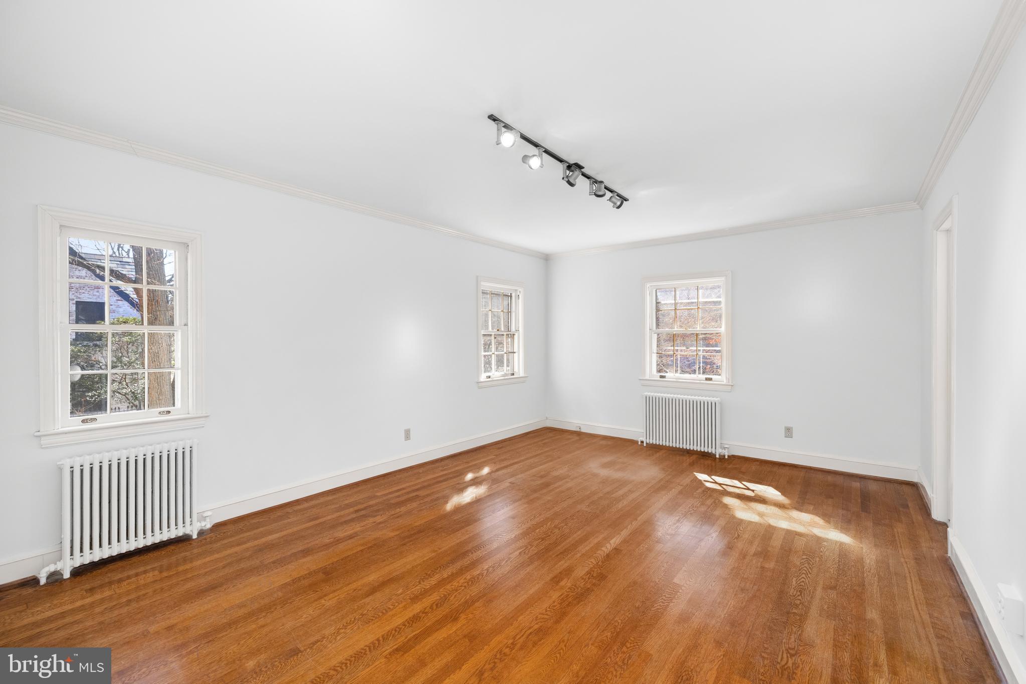 CLEVELAND PARK - Residential