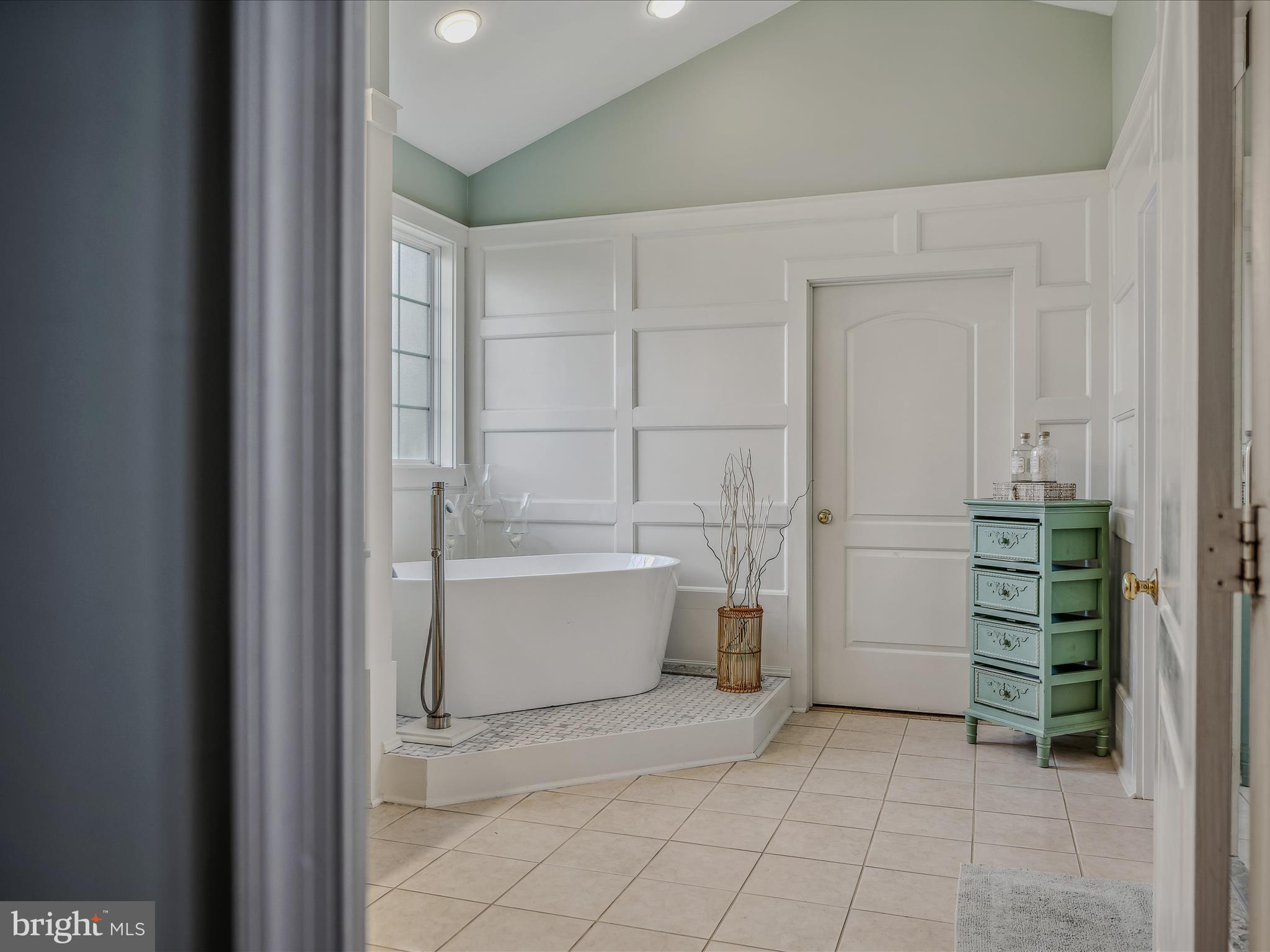 AVON BEND - Residential