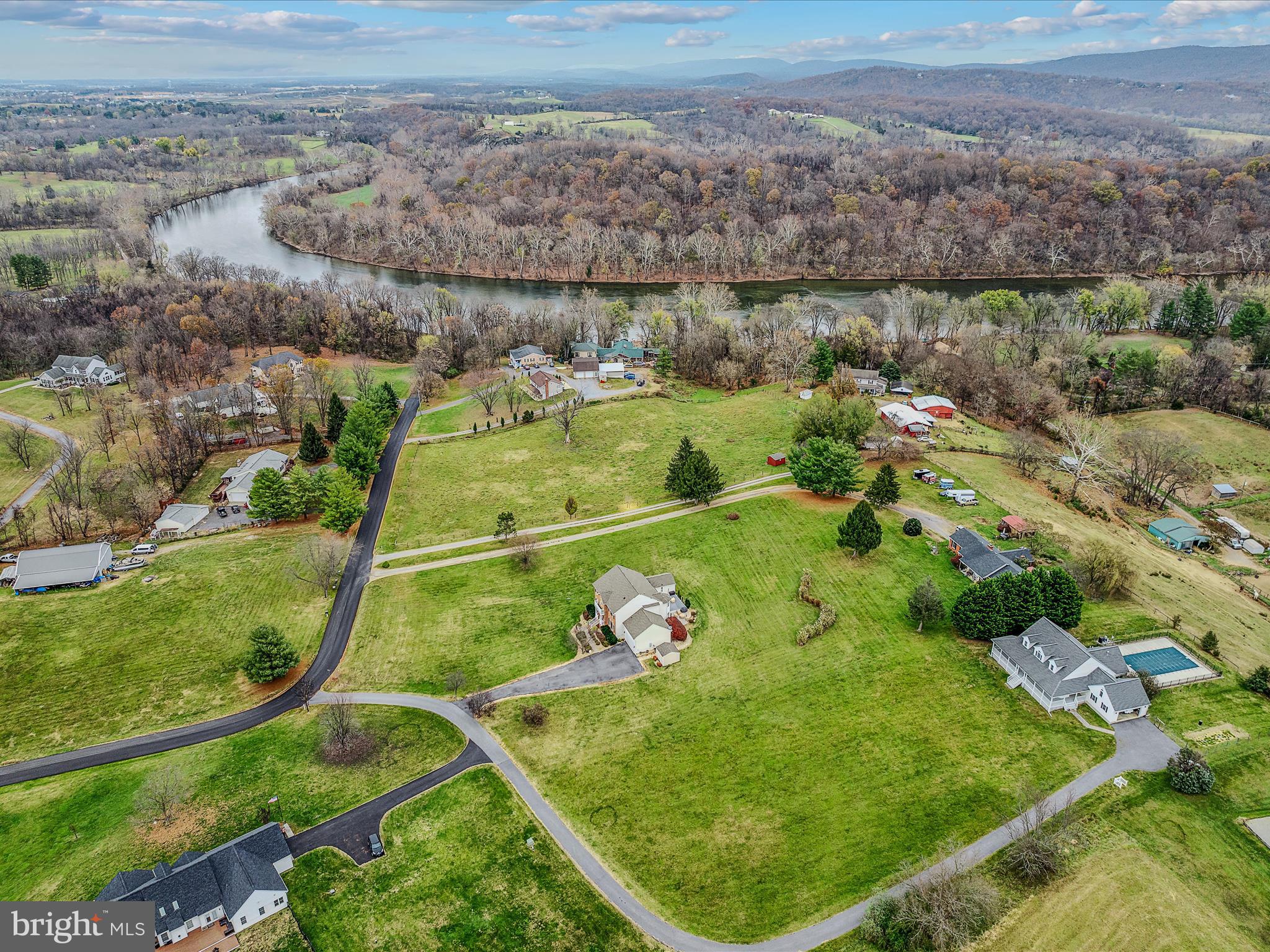 AVON BEND - Residential