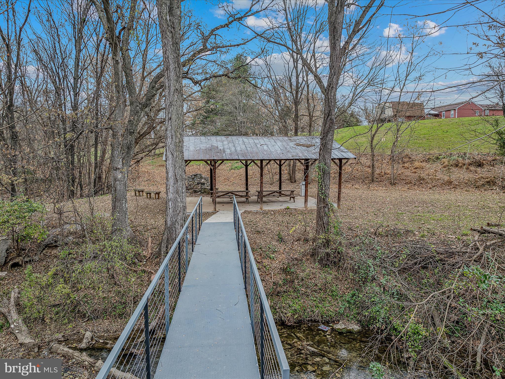 AVON BEND - Residential